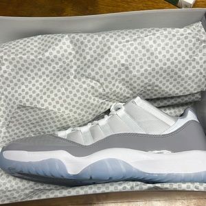 Jordan University blue low 11s